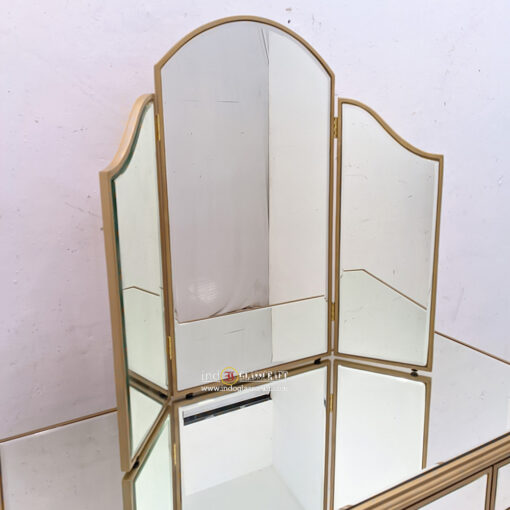 Set Dressing Table Mirror - Image 5